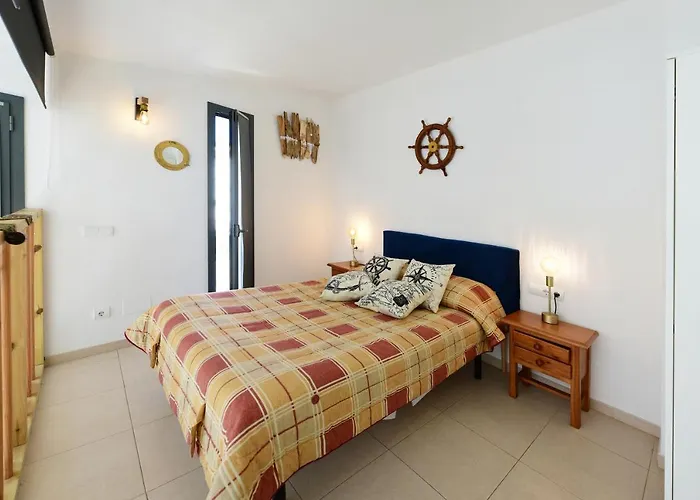 Duplex Luminoso En El Centro De Cadaques